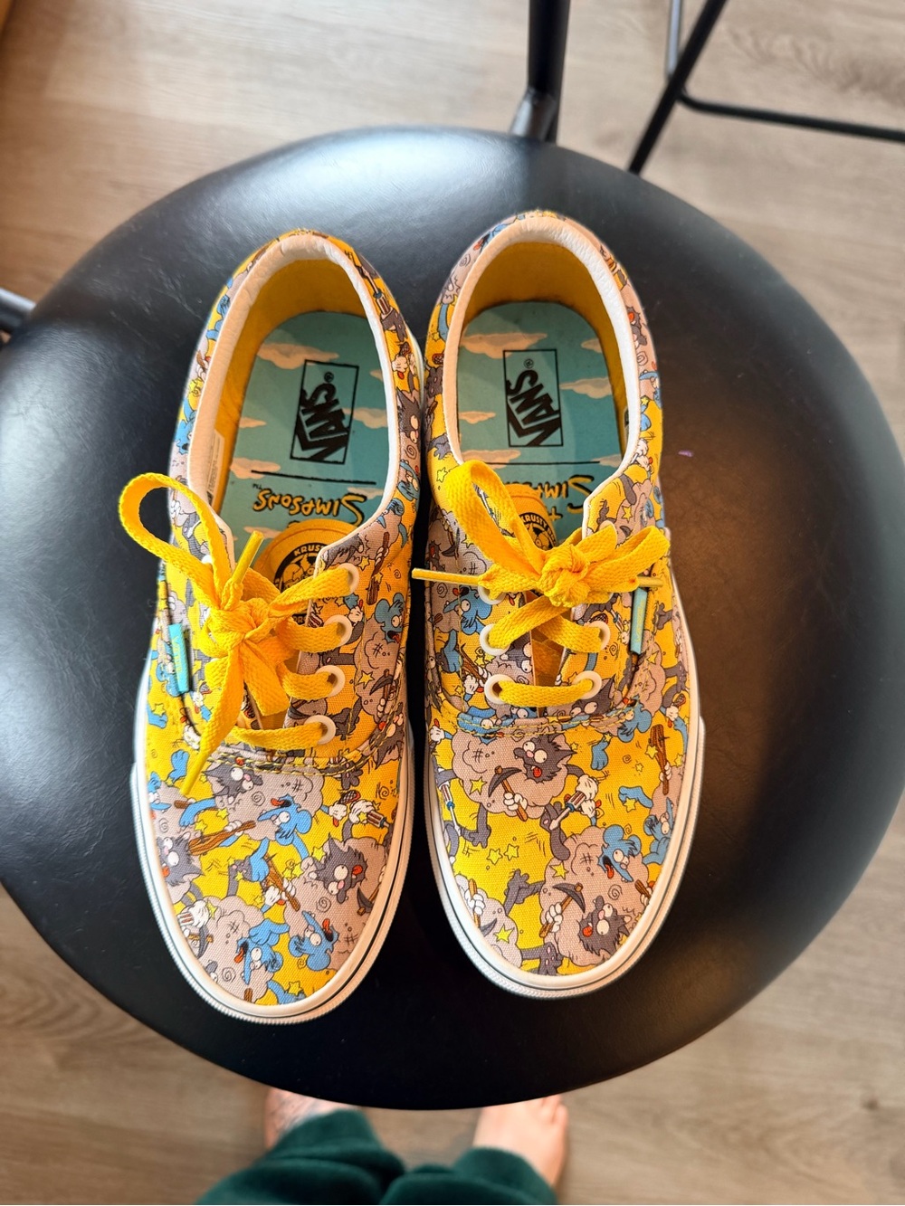WOMENS Simpsons Vans Size 7 Itchy & Scratchy Show - Picture 2 of 5